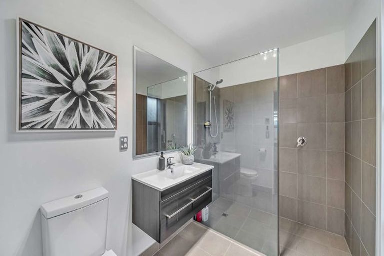 Photo of property in 28 Sovereign Boulevard, Kaiapoi, 7630