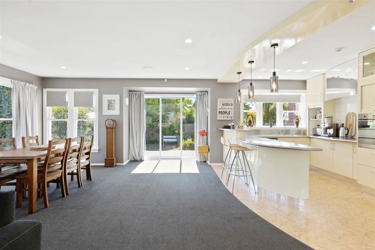 Photo of property in 9 Westburn Terrace, Burnside, Christchurch, 8041