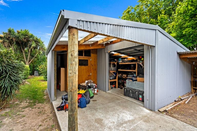 Photo of property in 1 Hart Place, Lake Coleridge, 7572