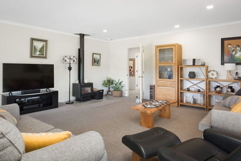 Photo of property in 34 Belmont Rise, Katikati, 3129