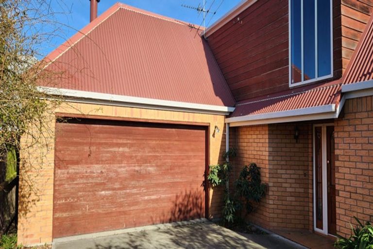 Photo of property in 2/101 Tomes Road, St Albans, Christchurch, 8052