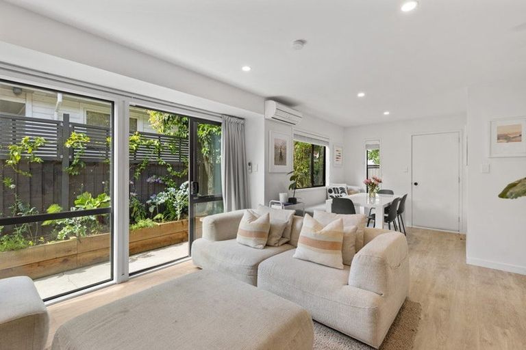 Photo of property in 1/19 Trafalgar Street, St Albans, Christchurch, 8014