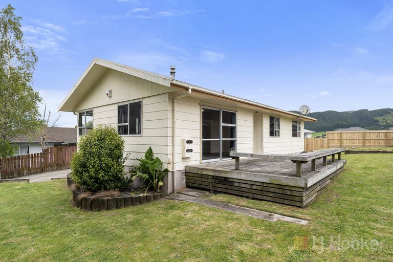 Photo of property in 14 Sunline Place, Ngongotaha, Rotorua, 3010