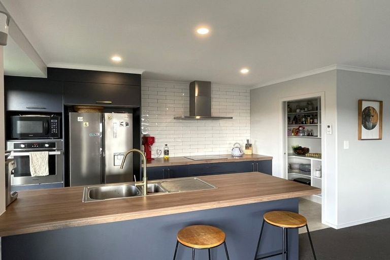 Photo of property in 72 Adler Drive, Ohauiti, Tauranga, 3112