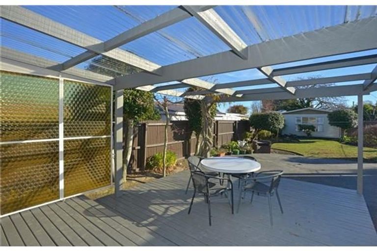 Photo of property in 73 Balrudry Street, Avonhead, Christchurch, 8042
