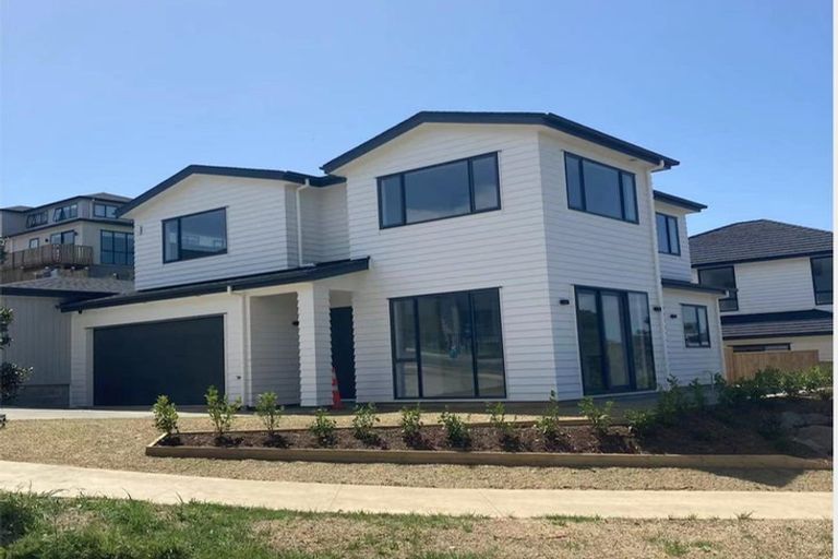 Photo of property in 40 Godfrey Drive, Orewa, 0931