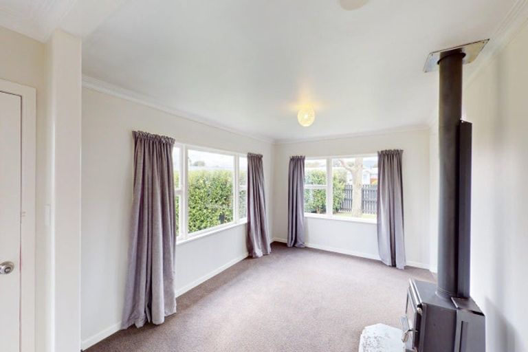 Photo of property in 10 Cargill Street, Levin, 5510