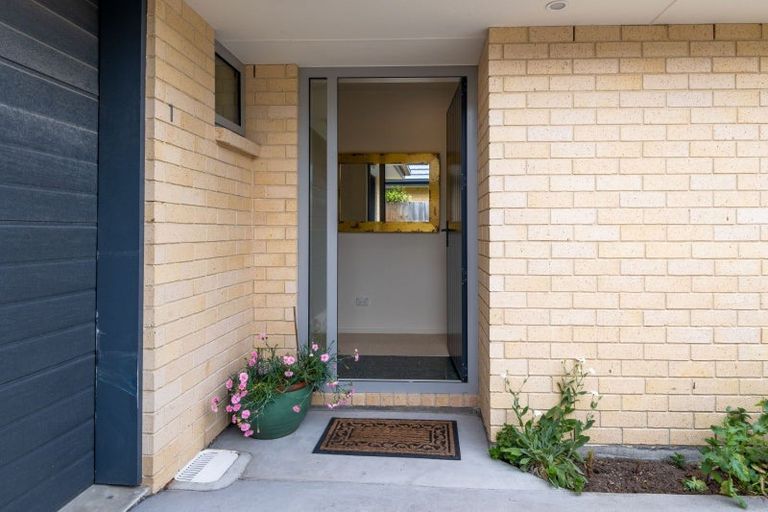 Photo of property in 1/51 Barrington Street, Somerfield, Christchurch, 8024