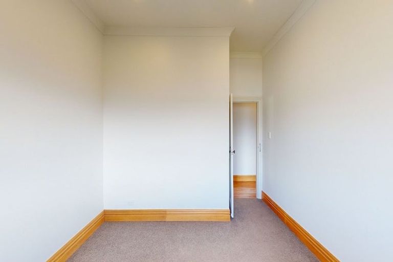 Photo of property in 53 Sutherland Road, Melrose, Wellington, 6023