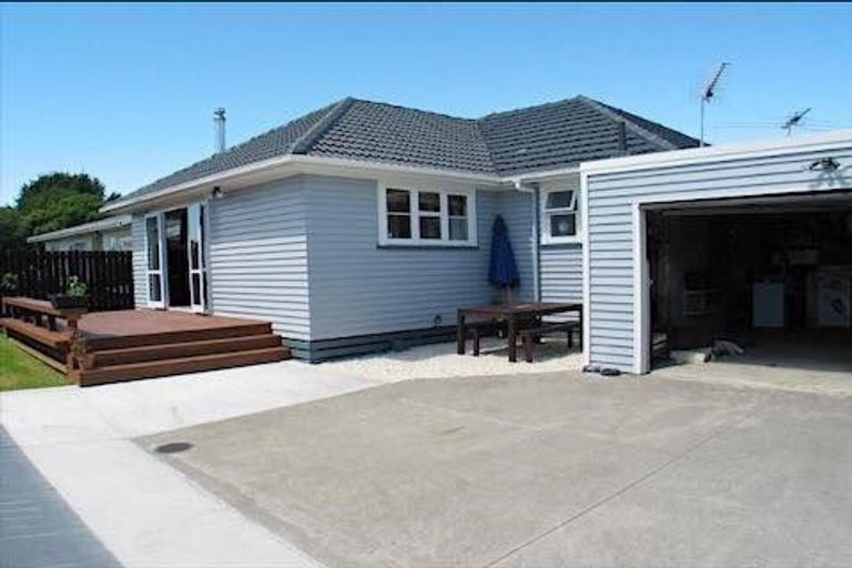 Photo of property in 111a Clevedon Road, Papakura, 2110