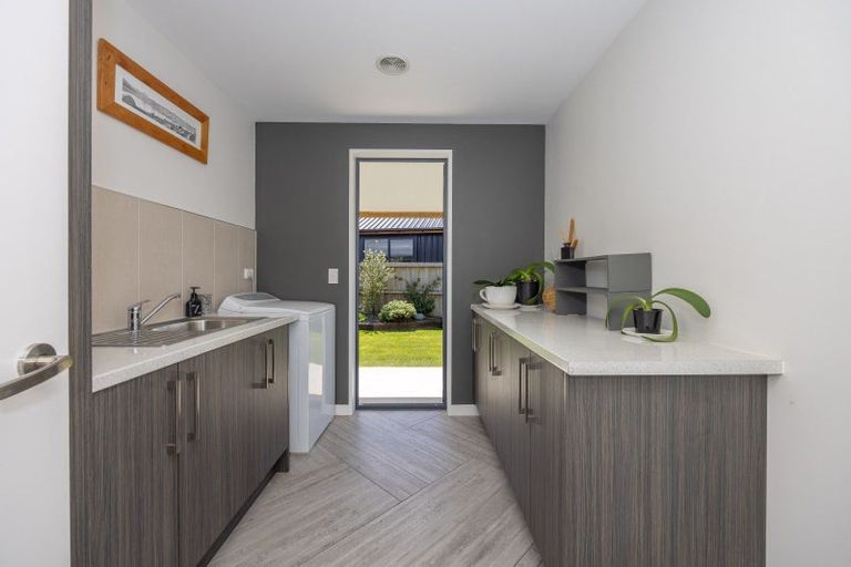 Photo of property in 11 Teal Place, Lake Hawea, Wanaka, 9382