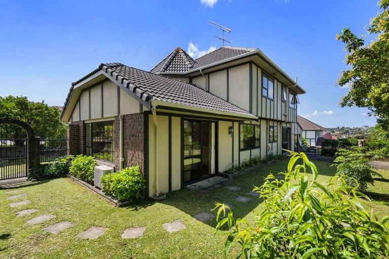 Photo of property in 98 Onetaunga Road, Chatswood, Auckland, 0626