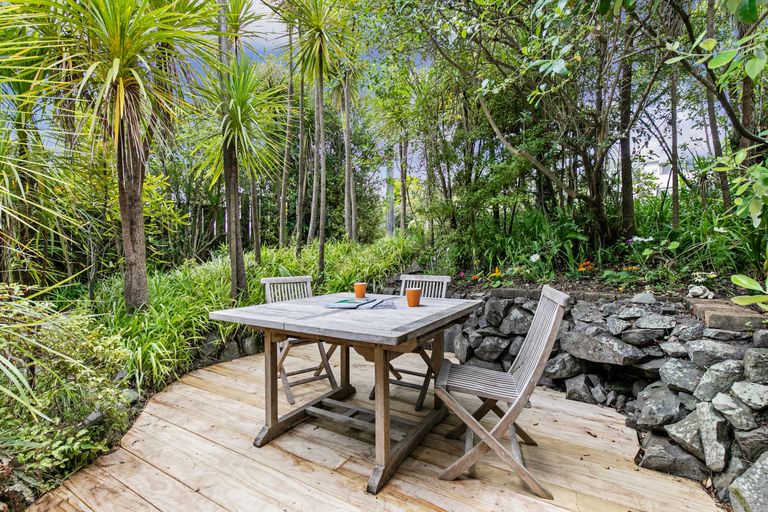 Photo of property in 75 Saddleback Rise, Murrays Bay, Auckland, 0630