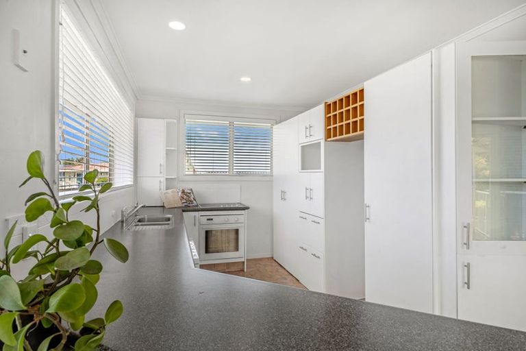 Photo of property in 12a Severn Place, Spotswood, New Plymouth, 4310