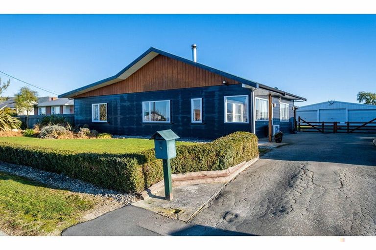 Photo of property in 10 Studholme Street, Waimate, 7924