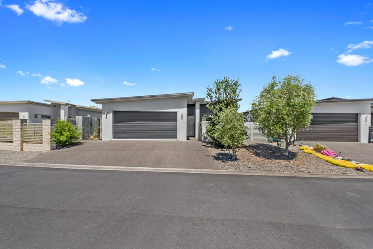Photo of property in 17 Jude Way, Brookfield, Tauranga, 3110