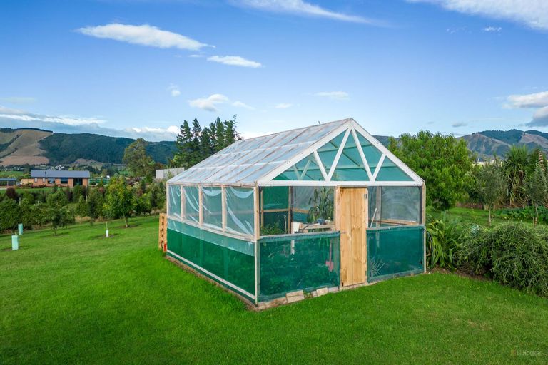 Photo of property in 17 Bakers Road, Waimate, 7978