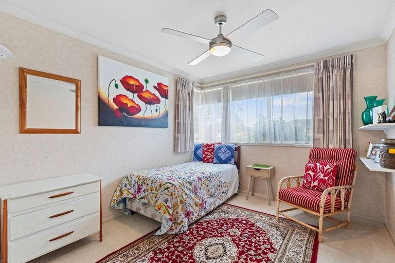 Photo of property in 32 Kereru Place, Pyes Pa, Tauranga, 3112