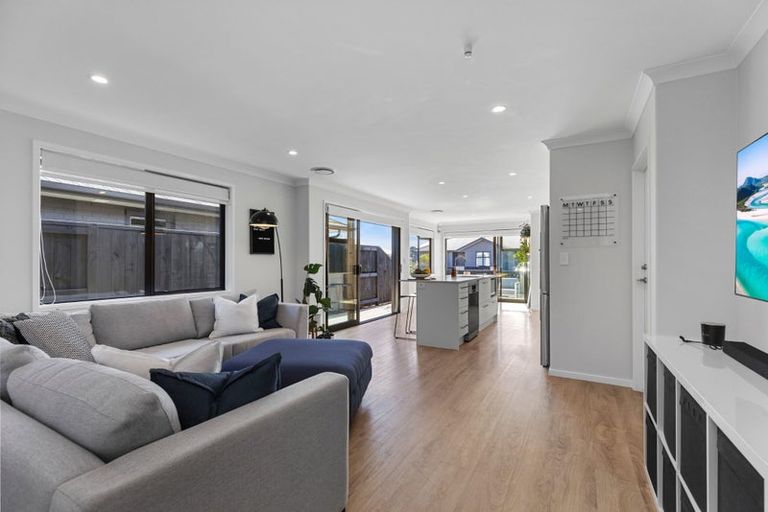 Photo of property in 122 Union Drive, Papamoa, 3118