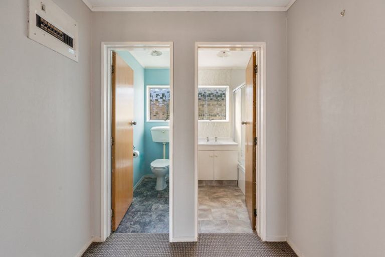 Photo of property in 5 Duckworth Crescent, Greenmeadows, Napier, 4112