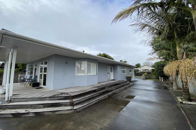 Photo of property in 61 The Circle, Manly, Whangaparaoa, 0930