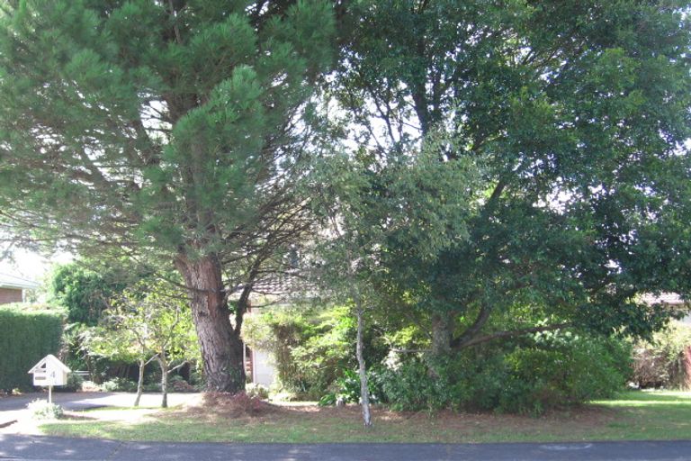 Photo of property in 4 Libra Street, Glen Eden, Auckland, 0602