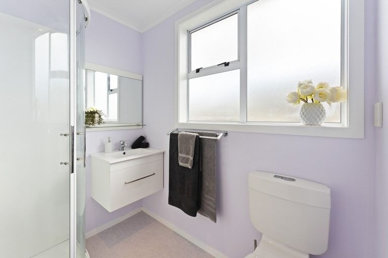 Photo of property in 45 Durham Crescent, Fairfield, Lower Hutt, 5011