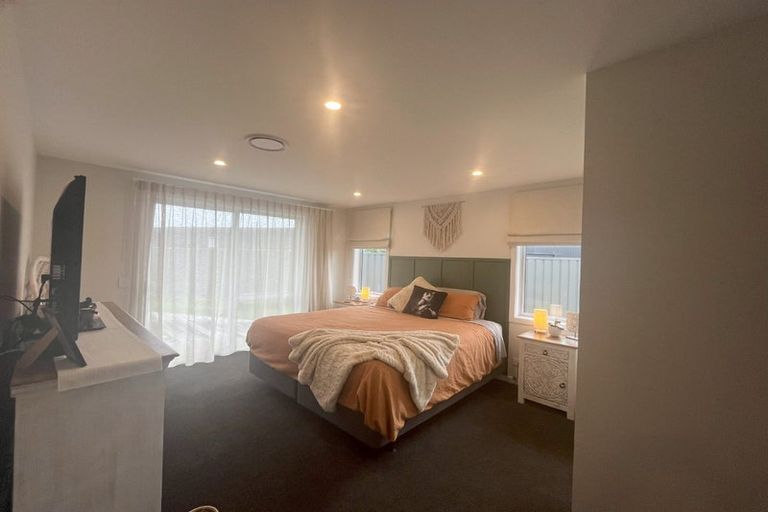 Photo of property in 21 Read Crescent, Clive, 4102