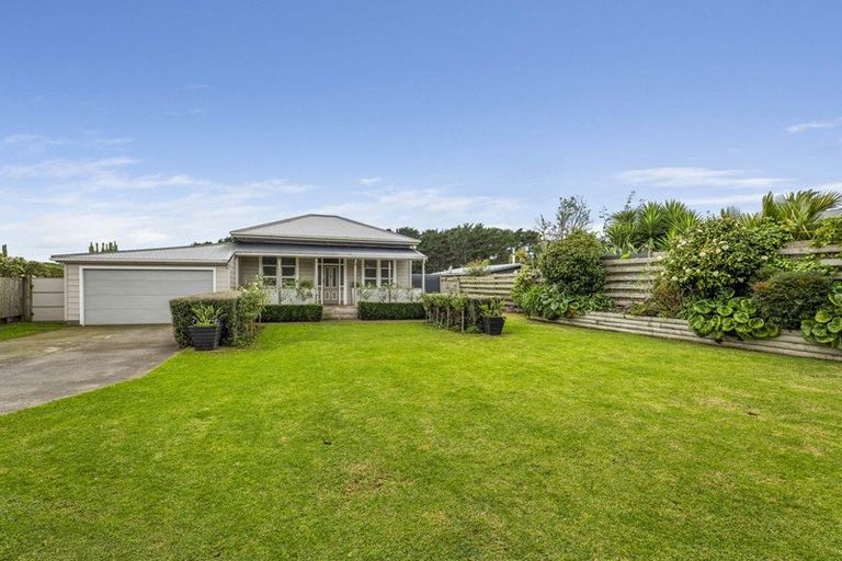 Photo of property in 18 Kawei Road, Ohawe, Hawera, 4671