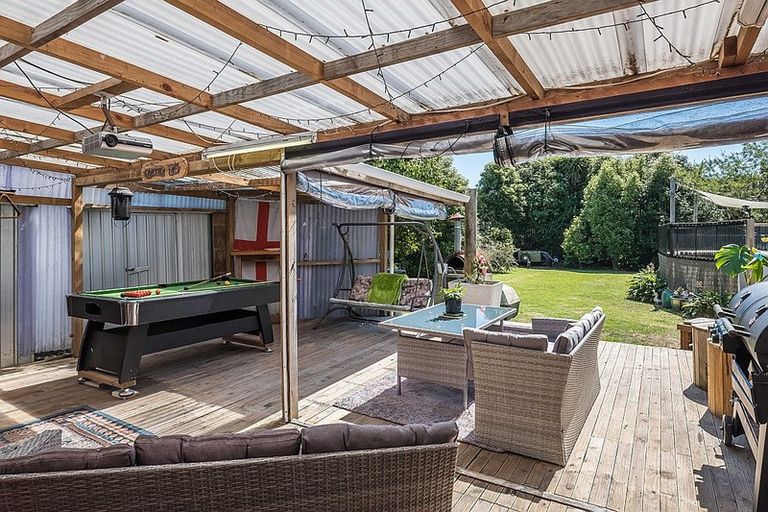 Photo of property in 17 Ratanui Road, Paraparaumu, 5032