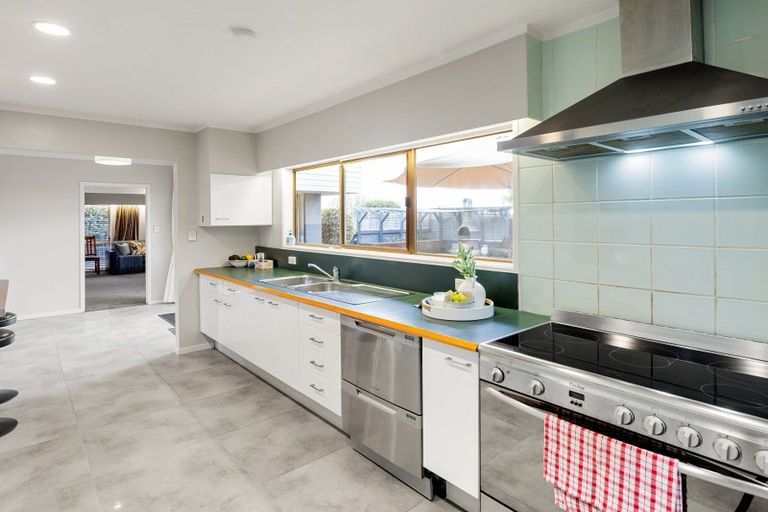 Photo of property in 10 Wilfred Street, St Andrews, Hamilton, 3200