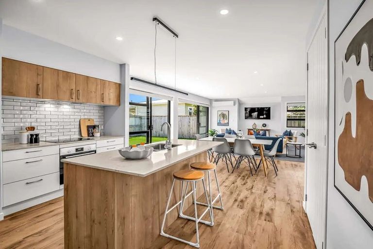 Photo of property in 12a Fairfield Road, Levin, 5510