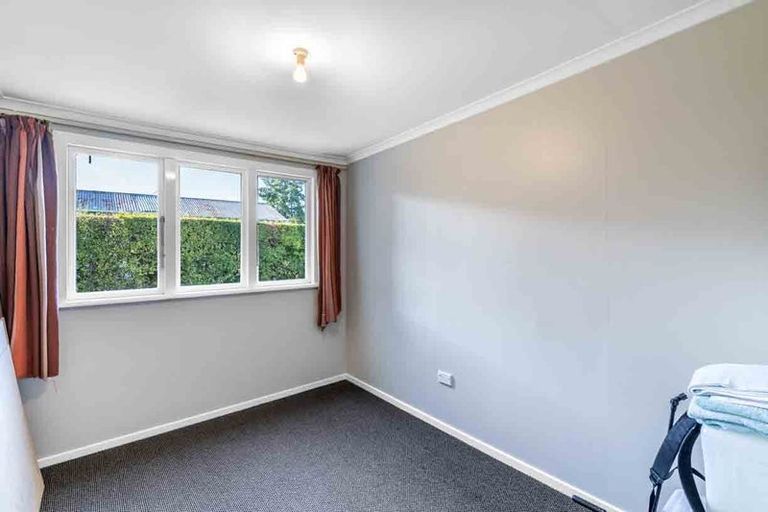 Photo of property in 20 Irving Street, Gore, 9710