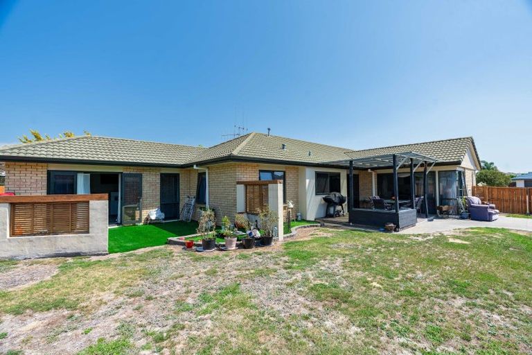 Photo of property in 3 Kentia Avenue, Mount Maunganui, 3116