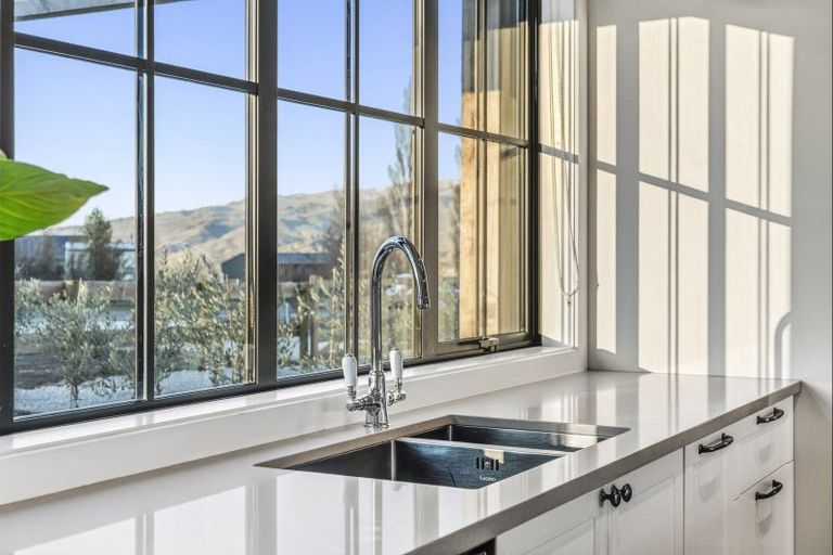 Photo of property in 129 Hall Road, Bannockburn, Cromwell, 9384