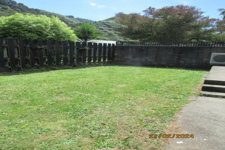 Photo of property in 39b Tacoma Drive, Totara Park, Upper Hutt, 5018