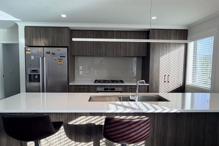 Photo of property in 9 Taraiti Crescent, Kenepuru, Porirua, 5022