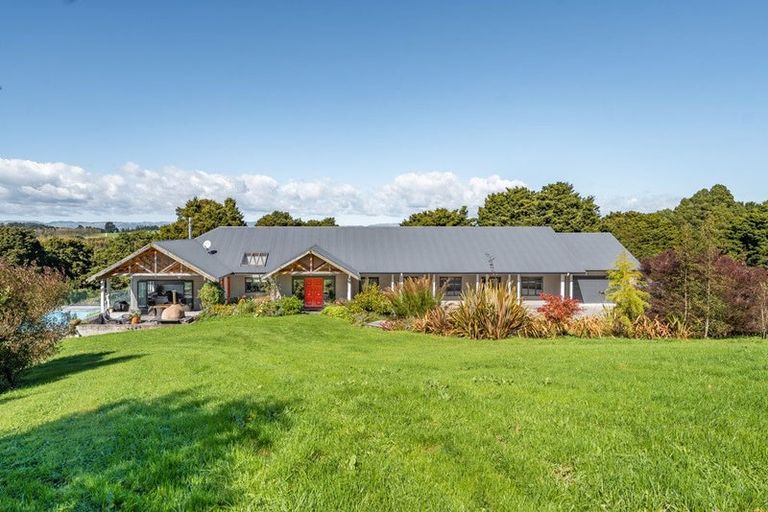 Photo of property in 36 Hoeke Road, Carrington, Carterton, 5791