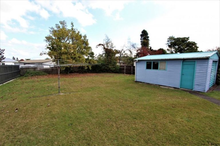 Photo of property in 32 Pohutukawa Drive, Tokoroa, 3420