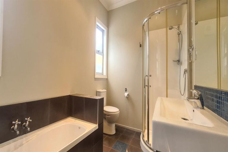 Photo of property in 81 Meeanee Road, Taradale, Napier, 4112