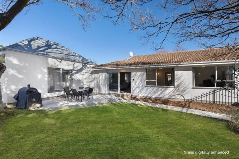 Photo of property in 69b Aorangi Road, Bryndwr, Christchurch, 8053