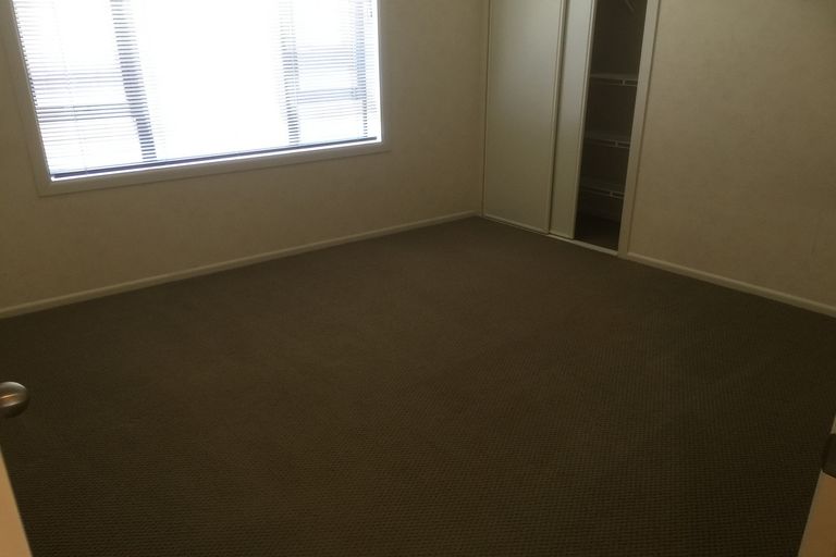 Photo of property in 10 Brookwood Drive, Henderson, Auckland, 0612