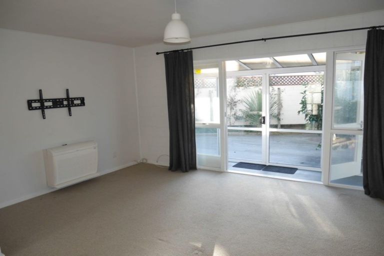 Photo of property in 2/15a Marriner Street, Sumner, Christchurch, 8081