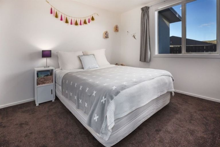 Photo of property in 112 John Burke Drive, Aotea, Porirua, 5024