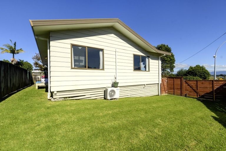 Photo of property in 68e Millers Road, Brookfield, Tauranga, 3110