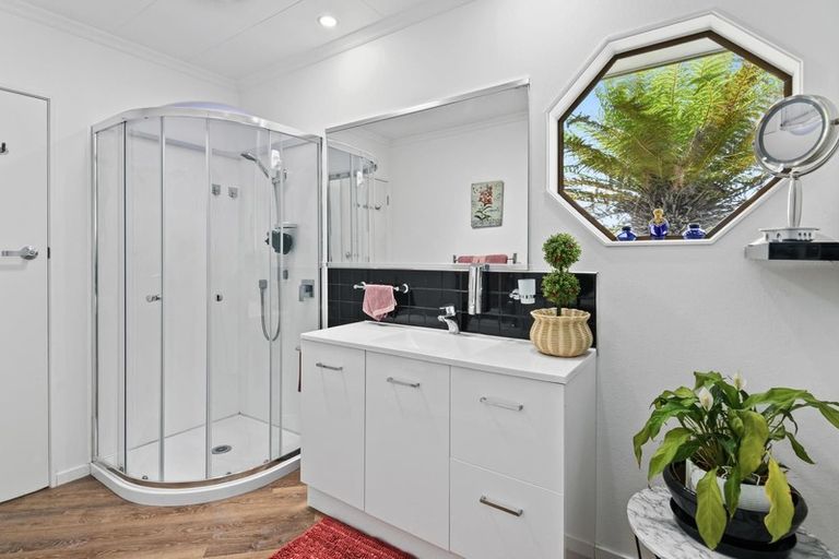 Photo of property in 17 Lord Auckland Road, Wakefield, 7025