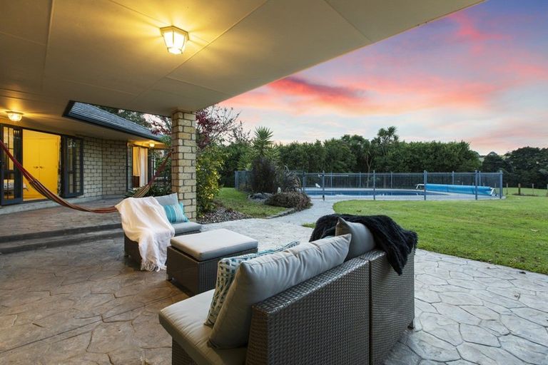 Photo of property in 417 Waitoki Road, Waitoki, Silverdale, 0994