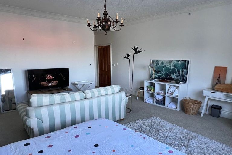 Photo of property in 8 Central Terrace, Kelburn, Wellington, 6012