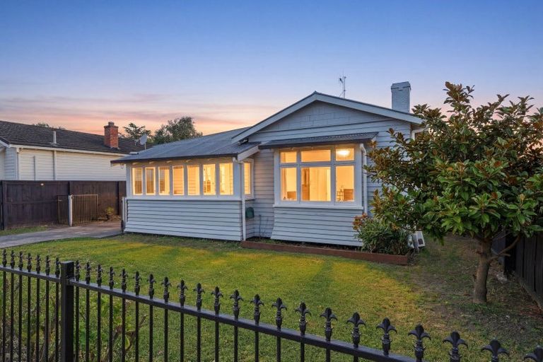 Photo of property in 520 Tremaine Avenue, Takaro, Palmerston North, 4410