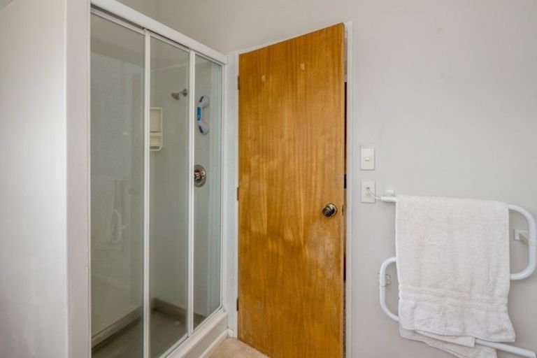 Photo of property in 80b Elizabeth Street, Waikanae, 5036